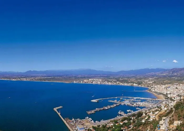 Apartment Great With View Montjoi
